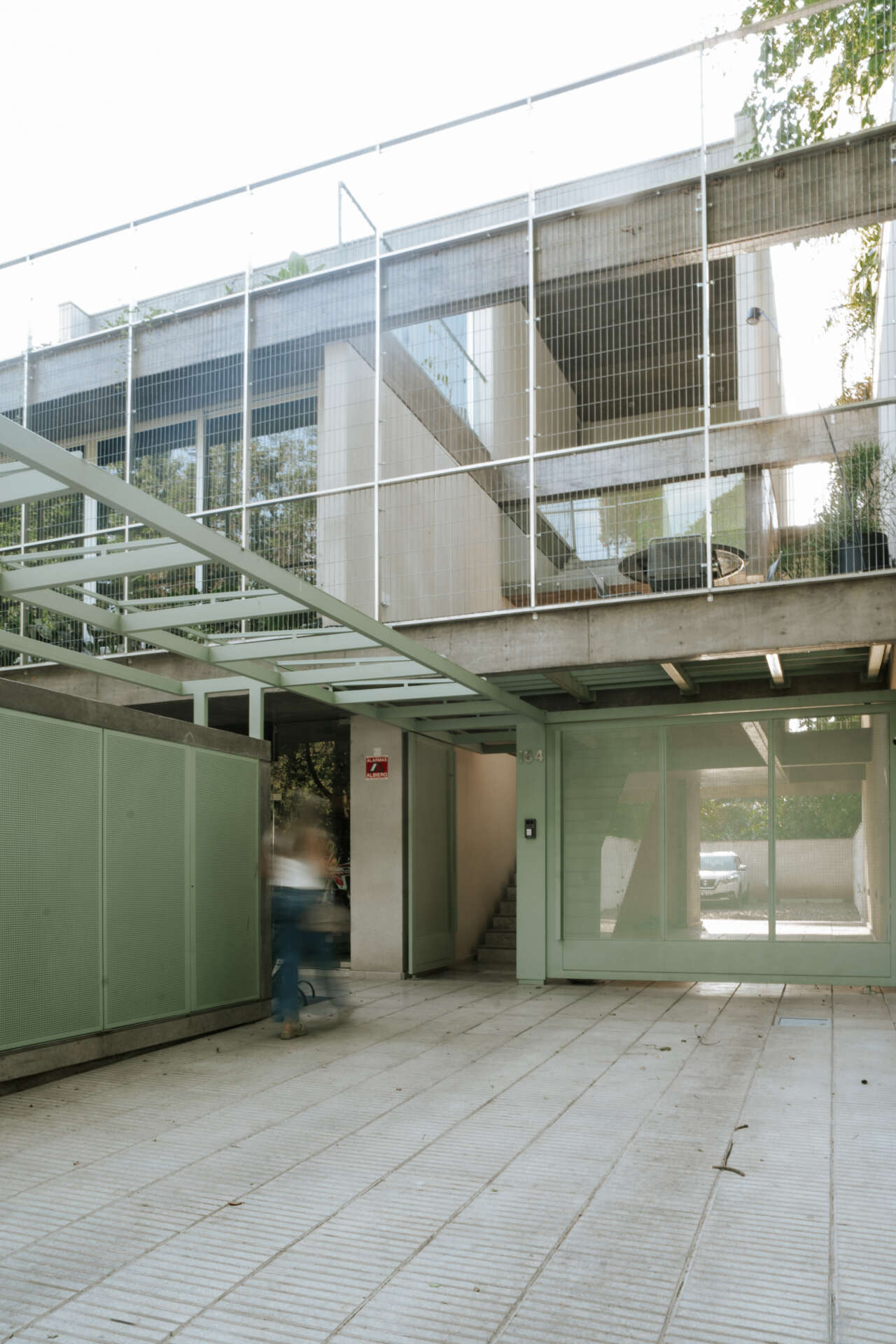 Alt